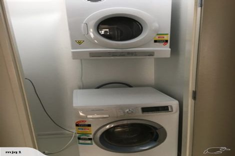 Photo of property in 3a Anderson Terrace, Mount Cook, Wellington, 6021