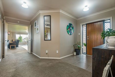 Photo of property in 16 Kauri Place, Pahiatua, 4910