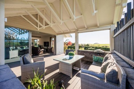 Photo of property in 20 Loveston Lane, Kelvin Grove, Palmerston North, 4470