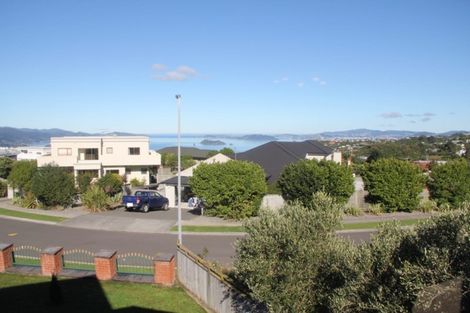 Photo of property in 46 Arahiwi Grove, Tirohanga, Lower Hutt, 5010