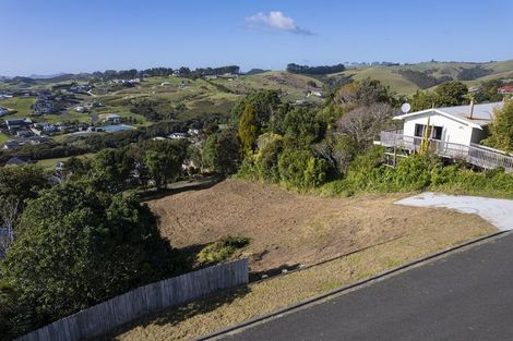 Photo of property in 12 Nancy Wake Place, Cable Bay, 0420