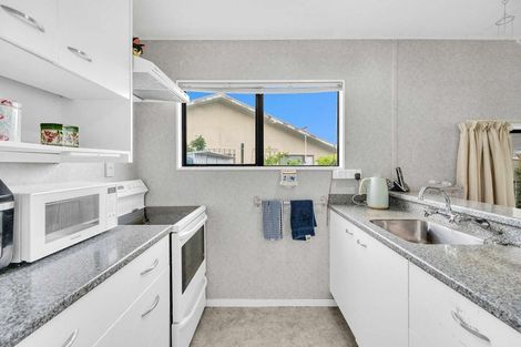 Photo of property in 2/17 Townshend Crescent, Greenmeadows, Napier, 4112