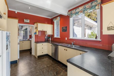 Photo of property in 16 Montpellier Street, Dunedin Central, Dunedin, 9016