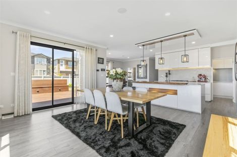 Photo of property in 4 Drumconnell Drive, Flat Bush, Auckland, 2019