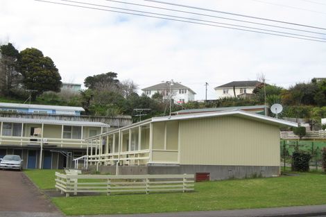 Photo of property in 126-130 Cook Street, Marfell, New Plymouth, 4310