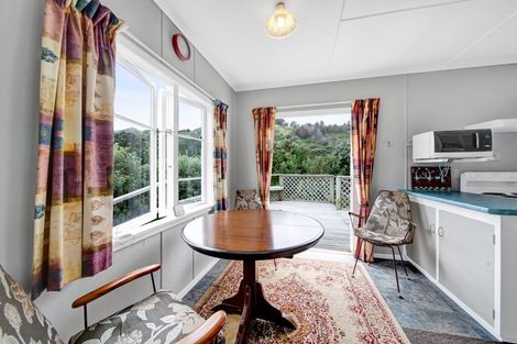 Photo of property in 4a Oha Street, Mokau, 4376