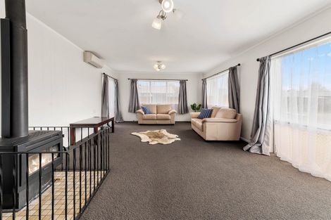 Photo of property in 49 Neri Crescent, Pomare, Rotorua, 3015