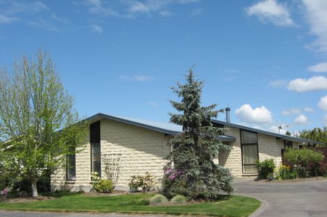 Photo of property in 24 Coates Place, Rangiora, 7400