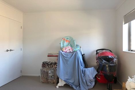 Photo of property in 2 Vincent Mcgrath Crescent, Swanson, Auckland, 0614