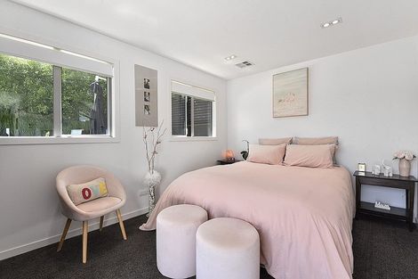 Photo of property in 27 Tizard Road, Birkenhead, Auckland, 0626