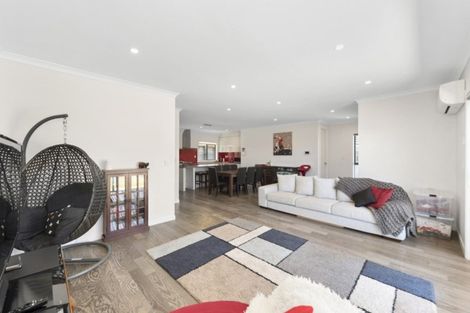 Photo of property in 11 Castleton Way, Flagstaff, Hamilton, 3210