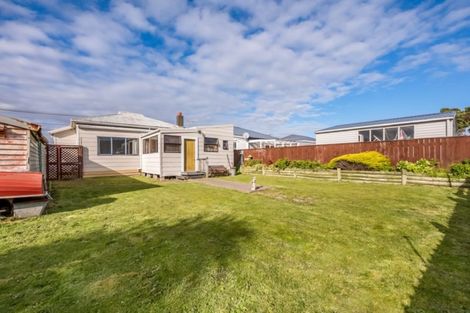 Photo of property in 11 Bay Street, Petone, Lower Hutt, 5012