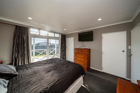 Photo of property in 8 Koromiko Avenue, Hawera, 4610