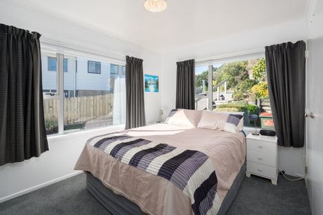 Photo of property in 43 Chapman Street, Johnsonville, Wellington, 6037
