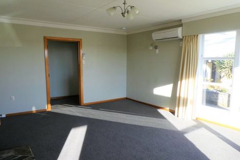 Photo of property in 23 Arrow Crescent, Holmes Hill, Oamaru, 9401