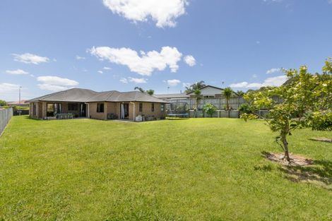 Photo of property in 182 Ballintoy Park Drive, Welcome Bay, Tauranga, 3175