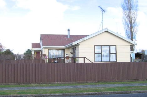 Photo of property in 5 Ettrick Place, Tokoroa, 3420