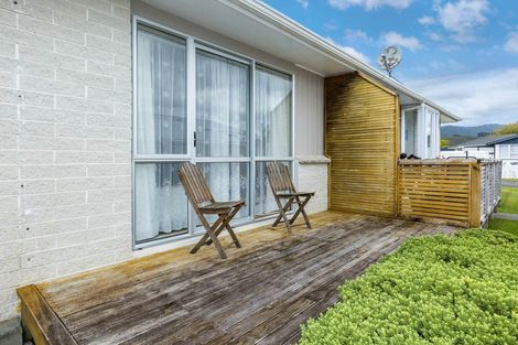 Photo of property in 9b Haylock Grove, Totara Park, Upper Hutt, 5018