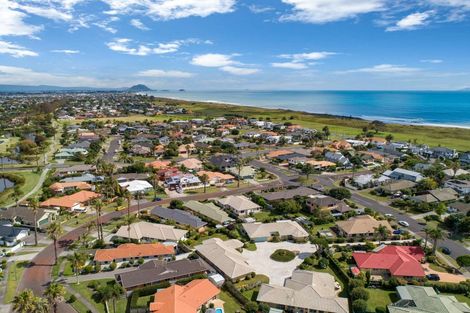 Photo of property in 24 Santa Monica Drive, Papamoa Beach, Papamoa, 3118