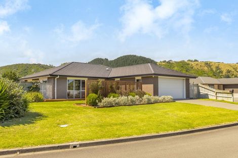 Photo of property in 5 Pearson Place, Paraparaumu, 5032