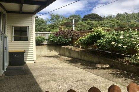 Photo of property in 15 Larkins Street, Helensburgh, Dunedin, 9010