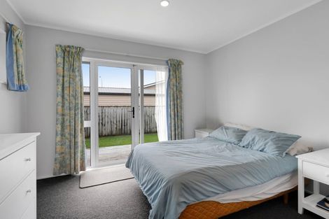 Photo of property in 180 Parklands Avenue, Bell Block, New Plymouth, 4312
