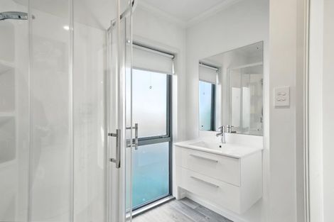 Photo of property in 112b Breezes Road, Avondale, Christchurch, 8061