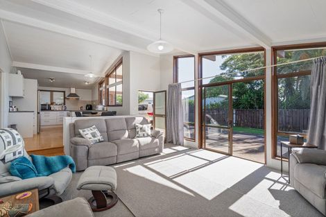 Photo of property in 81 Cook Drive, Whitianga, 3510