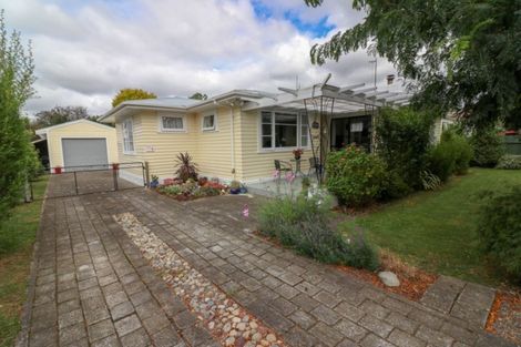 Photo of property in 3 Mathew Street, Dannevirke, 4930