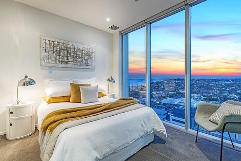 Photo of property in Sentinel Apartments, 1303/3 Northcroft Street, Takapuna, Auckland, 0622