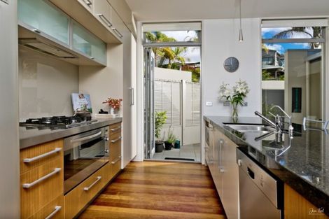 Photo of property in 54a Penzance Road, Mairangi Bay, Auckland, 0630