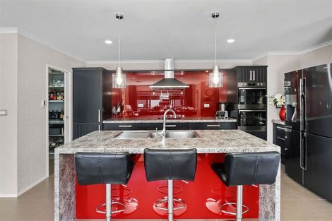 Photo of property in 8 Millbrook Drive, Waiuku, 2683