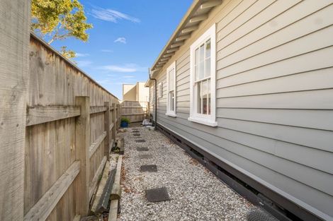 Photo of property in 6 Fairs Road, Milson, Palmerston North, 4414