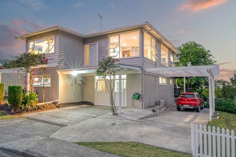 Photo of property in 42 Rawene Road, Birkenhead, Auckland, 0626