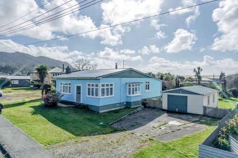 Photo of property in 28 Mills Street, Runanga, 7803
