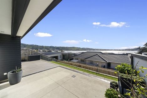 Photo of property in 2 Ihakara Arthur Lane, Aotea, Porirua, 5024