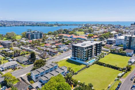 Photo of property in Frank Sargeson Apts, 202/74 Anzac Street, Takapuna, Auckland, 0622