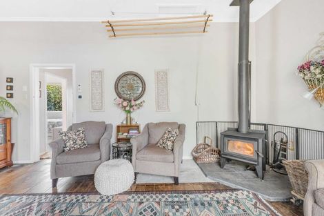 Photo of property in 21 Portia Street, Stratford, 4332