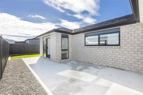 Photo of property in 18 Gilruth Road, Wallaceville, Upper Hutt, 5018