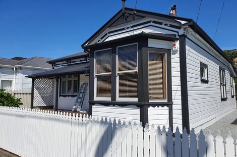 Photo of property in 23 Riddlers Crescent, Petone, Lower Hutt, 5012