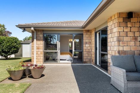 Photo of property in 5 Ohope Place, Papamoa Beach, Papamoa, 3118