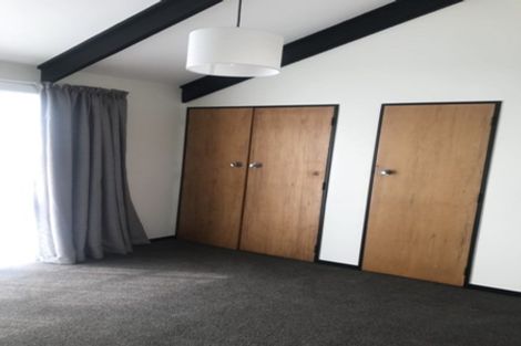 Photo of property in 12a Waiwera Crescent, Maupuia, Wellington, 6022