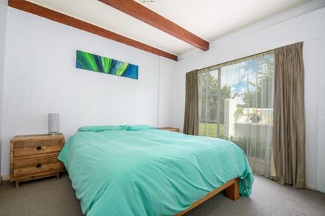Photo of property in 2 Huia Street, Waikawa, Picton, 7220