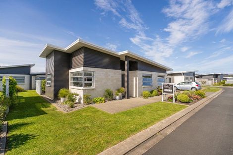 Photo of property in 16 Vanita Drive, Whitianga, 3510