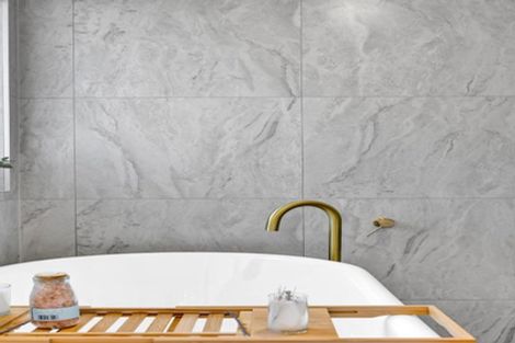 Photo of property in 62 Aratapu Street, Waitara, 4320