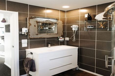 Photo of property in 6/4963 Waimate Highway, Glenavy, Waimate, 7980