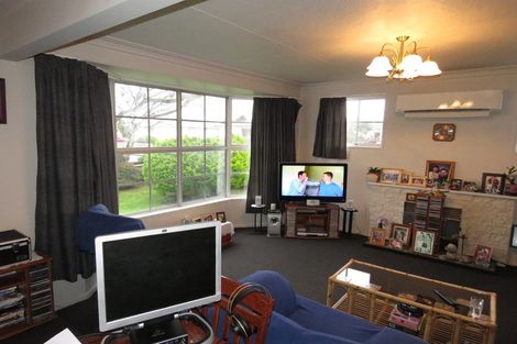 Photo of property in 19 Nevis Crescent, Grasmere, Invercargill, 9810