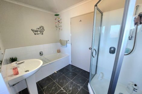 Photo of property in 4 Leven Street, South Hill, Oamaru, 9400