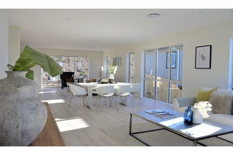 Photo of property in 98 Godfrey Drive, Orewa, 0931