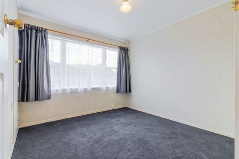 Photo of property in 18 Abraham Crescent, Milson, Palmerston North, 4414